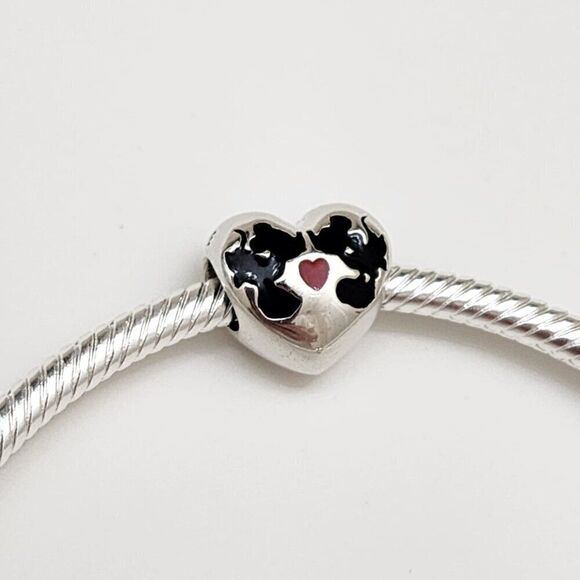 Pandora Disney Minnie Mouse & Mickey Mouse Kiss - Picture 2 of 5